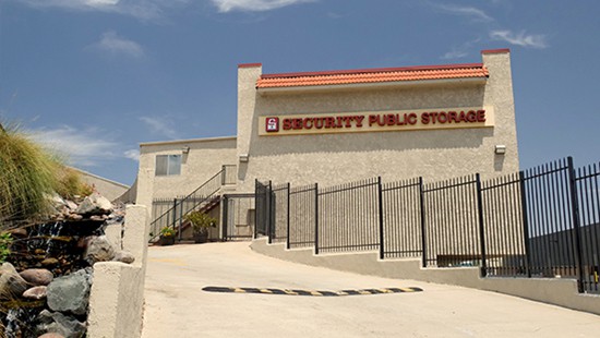 Exterior of self storage facility in Chula Vista, CA