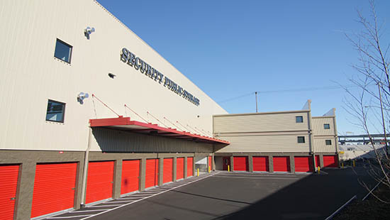 Drive-up storage units in NW Portland