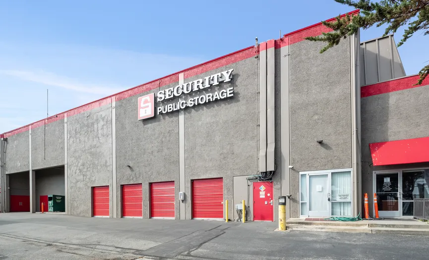 Outdoor drive-up storage units at Security Public Storage near St. Francis Heights in Daly City