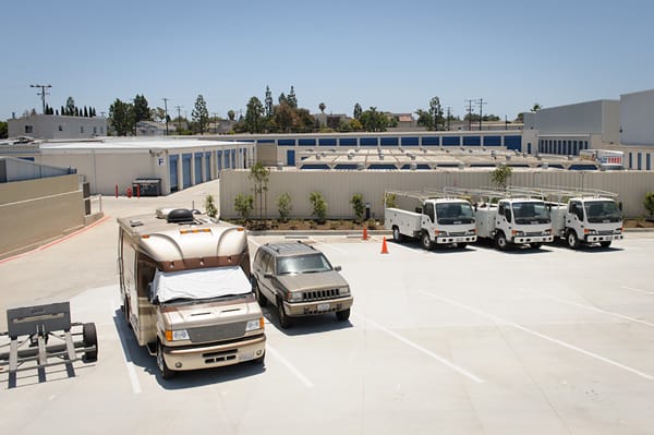 Outdoor vehicle parking