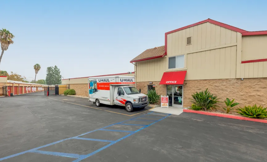 Outside view of the main office at Security Public Storage near Imperial Highway in Brea