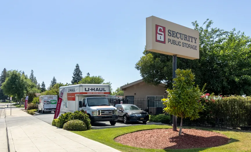 Street view of Security Public Storage serving West Shaw and Fig Garden in Fresno CA