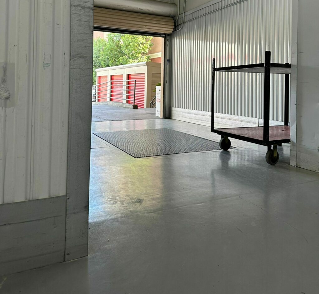 Storage facility 1451 El Camino Real
