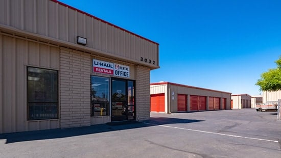 office exterior at storage facility in ceres