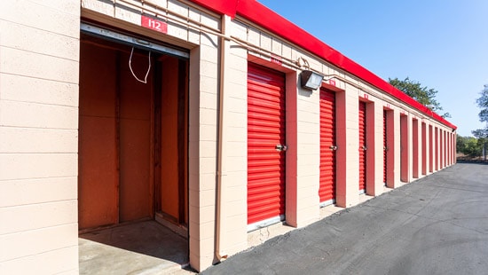 drive-up-storage-roseville-cirby-rd-security-public-storage