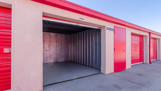 escondido-drive-up-self-storage