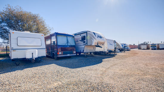 boat and rv parking in sacramento on fruitridge rd