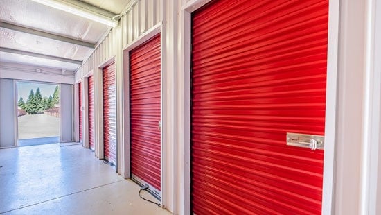 hallway-storage-roseville-galleria-blvd