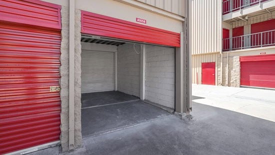 huntington-beach-drive-up-storage-huntington-beach
