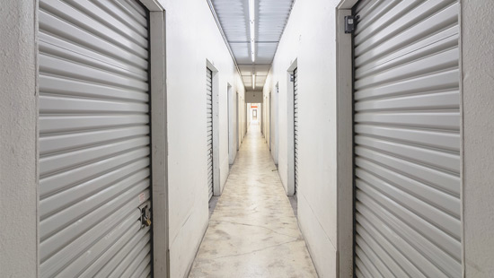 indoor-self-storage-fresno-shaw-ave