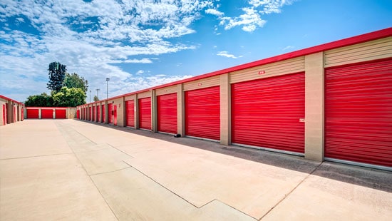 outdoor-ground-floor-storage-moreno-valley