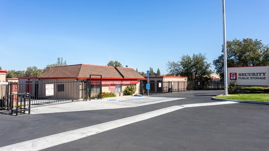 roseville-self-storage-facility