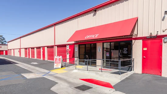 self-storage-hours-escondido