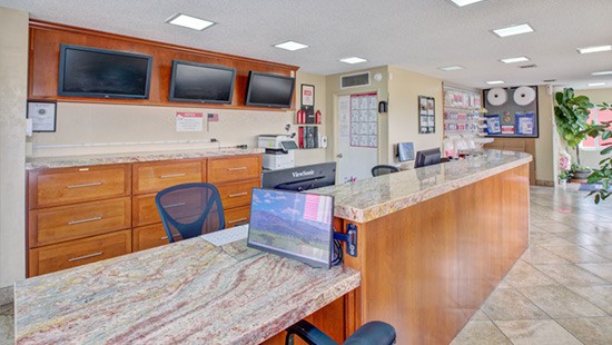 self-storage-office-salinas