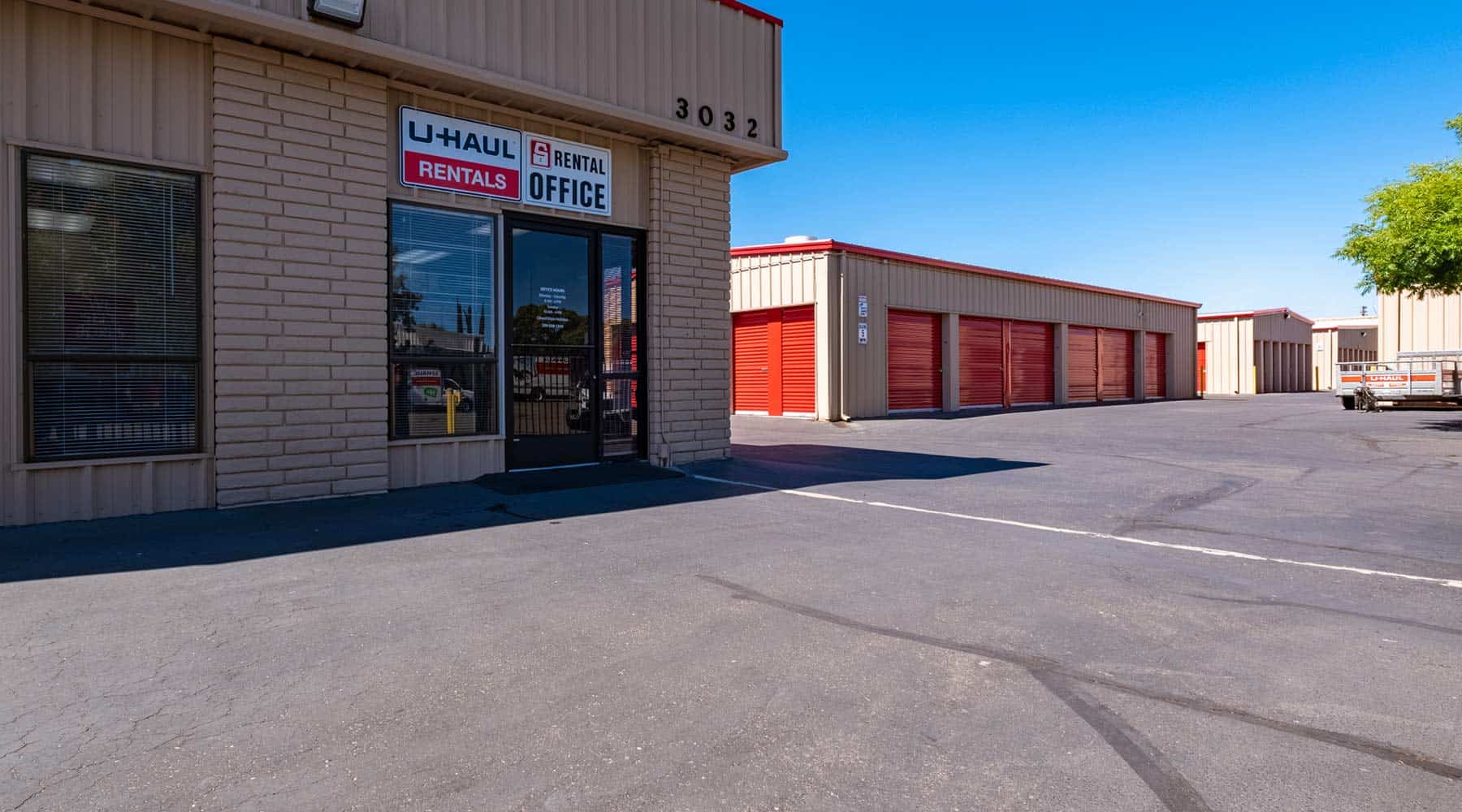 Self Storage Units & Uhaul Truck Rentals in Ceres, CA